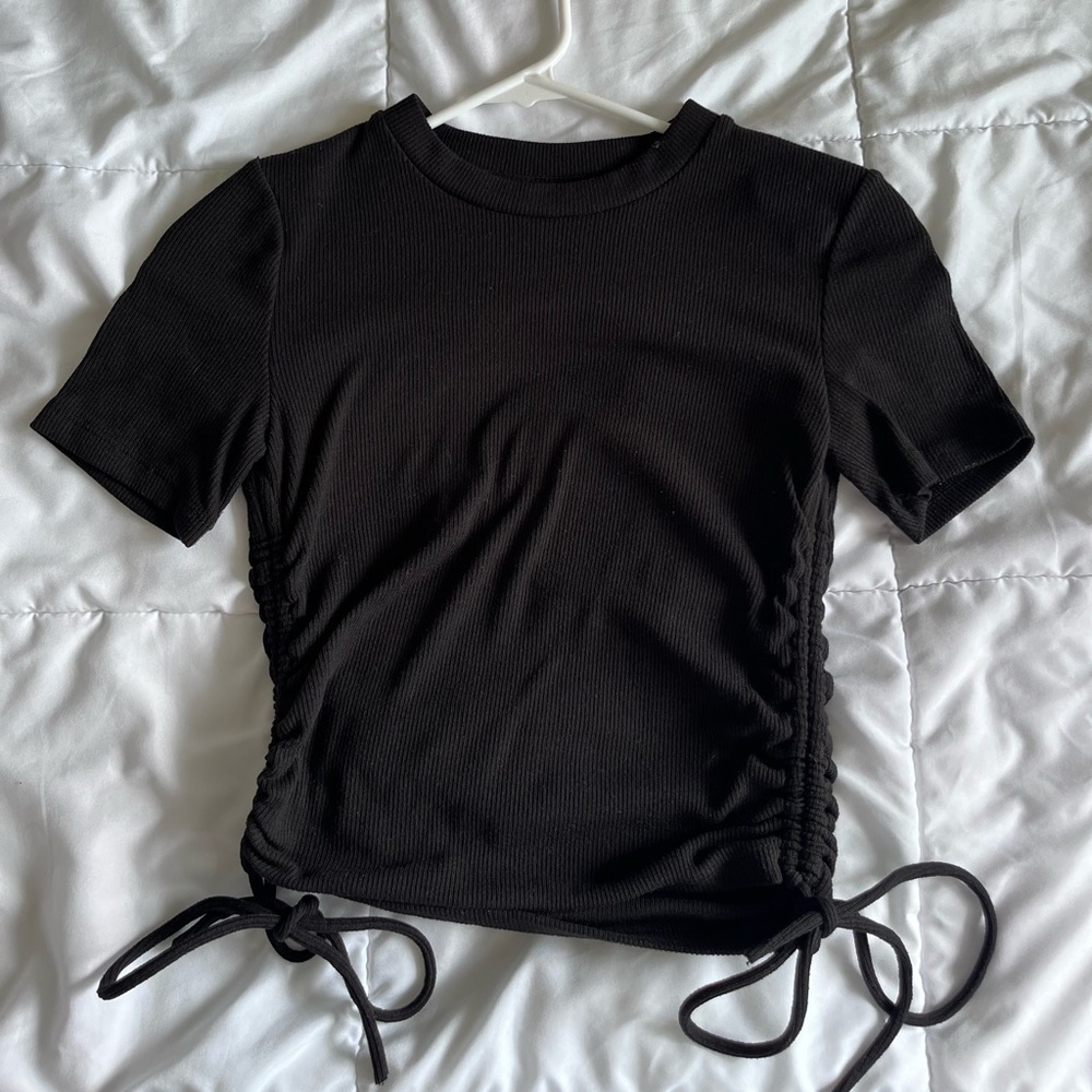 Cropped Black Shirt